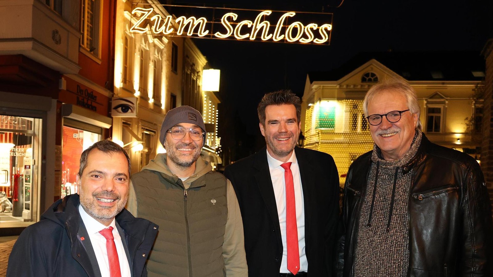 Weihnachtsbeleuchtung in der Moerser City wird erweitert – warum das wichtig ist