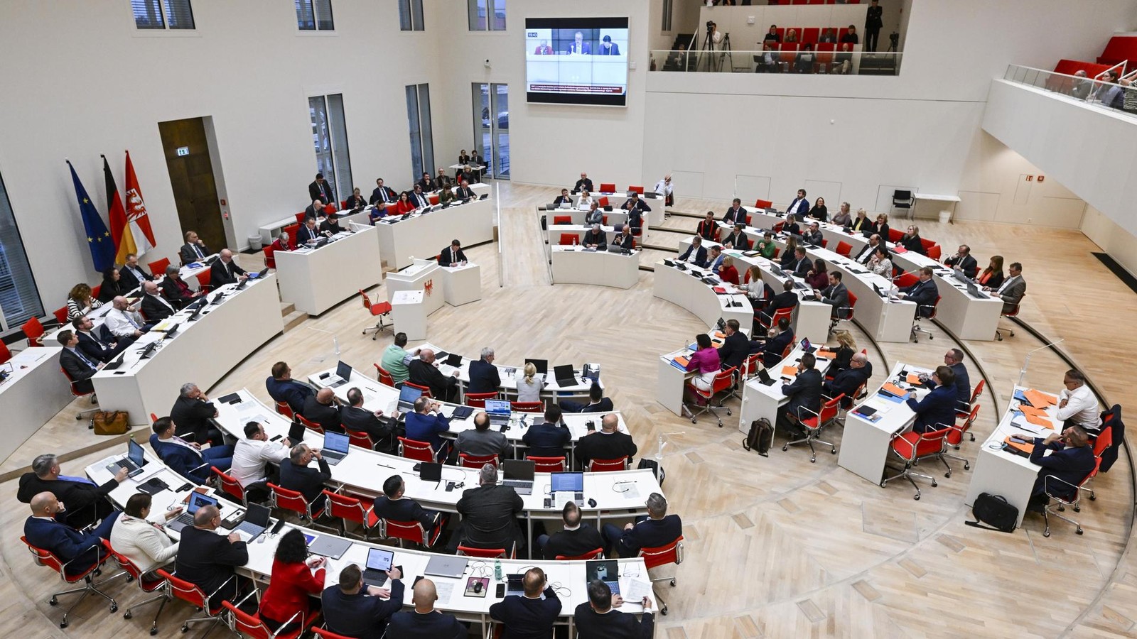 AfD in Umfrage auf Rekordhoch – Trend auch in anderen Bundesländern