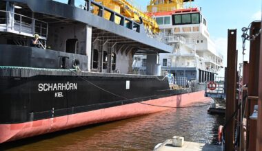Neues Mehrzweckschiff des Bundes fährt zum Heimathafen Kiel
