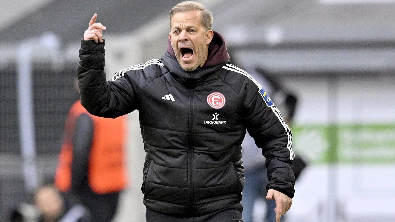 Anfang bleibt Trainer von Fortuna Düsseldorf – Fans gespalten