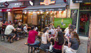 Berlin will Gastro-Gesetz entstauben – Auch neue Regeln zur WM geplant