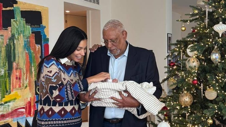 Boris’ Schwiegerpapa zu Besuch in Mailand: Opas Stolz ist Baby Zoë | Unterhaltung