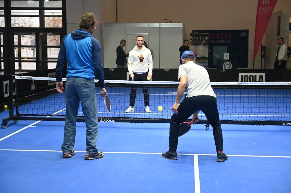 Auf der letzten Münchner Ispo wird gepadelt, ...