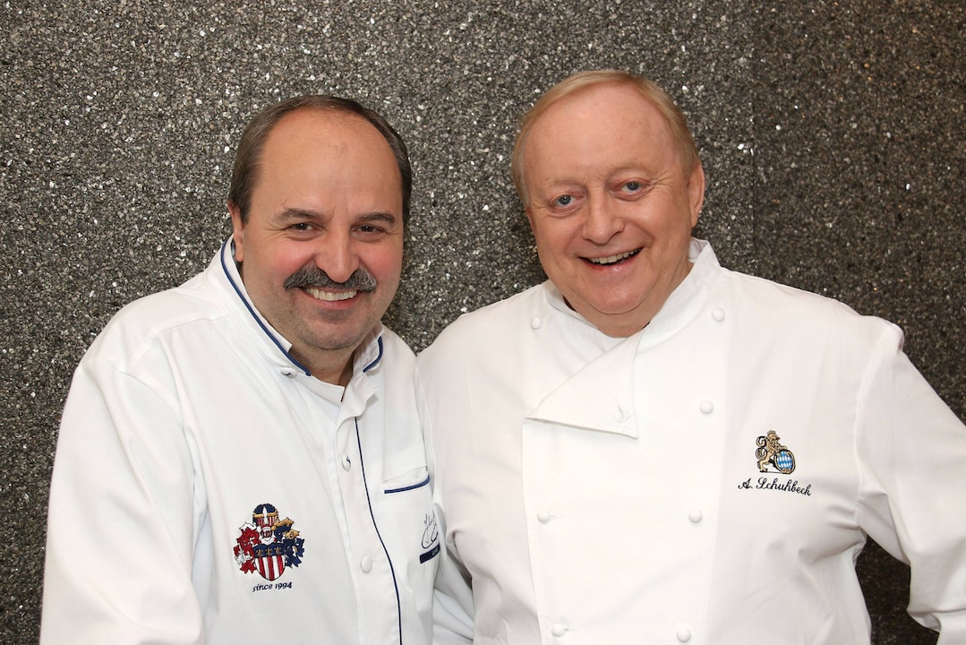 Johann Lafer und Alfons Schuhbeck waren einst beide Teil des "Küchenschlacht"-Teams beim ZDF.