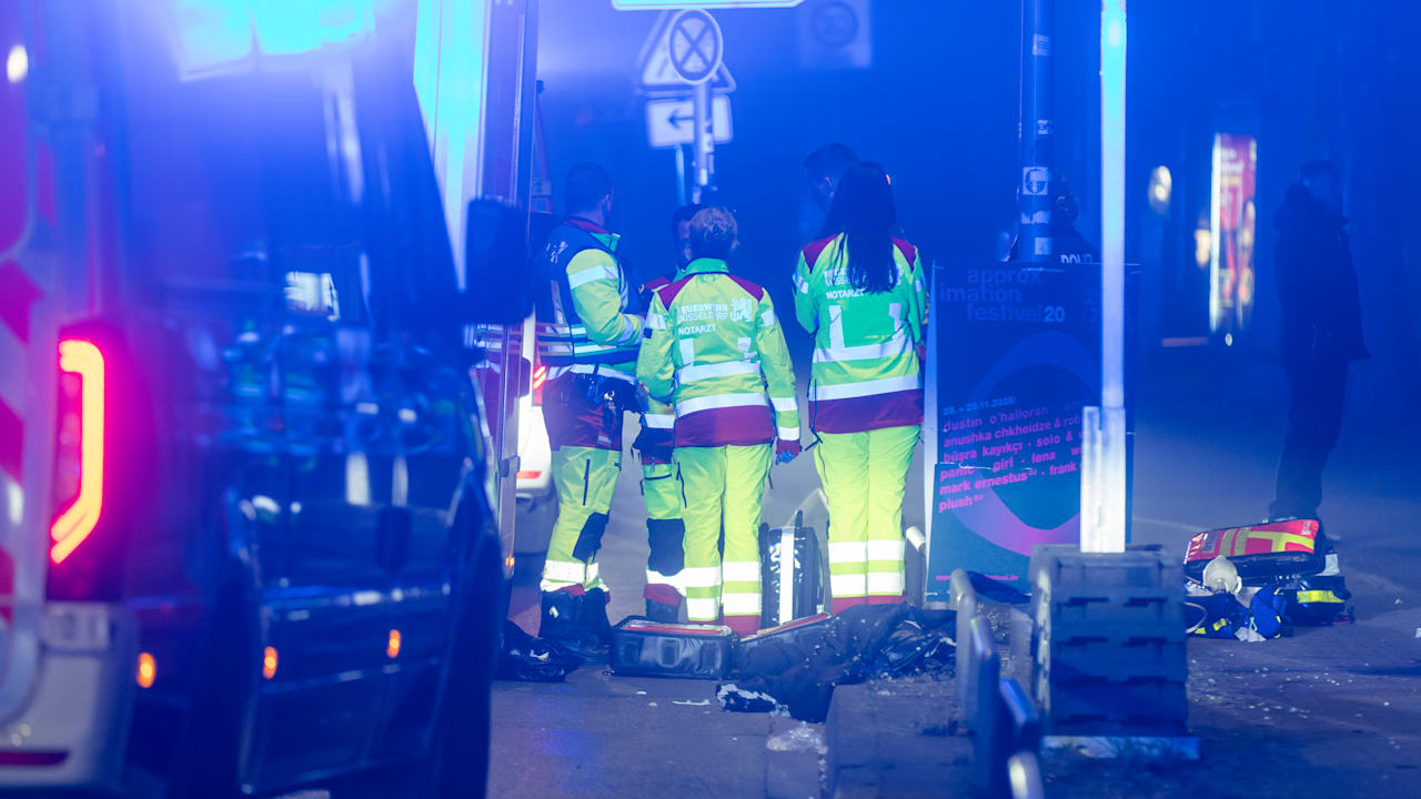 Düsseldorf: Schüsse, 2 Schwerverletzte vor beliebter Szene-Bar | Regional