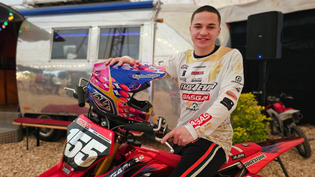 Der 19-jährige Troy Verburgh ist in Halle mit einem tollen Stunt zu erleben. Er tritt anstelle des zuvor angekündigten Freestyle-Motocross-Fahrers Hannes Ackermann auf.