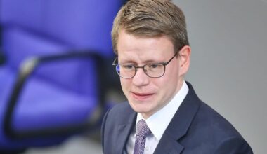 Junge Gruppe: „Ich möchte keine Regierungskrise“ – CDU-Politiker gibt Widerstand im Rentenstreit auf