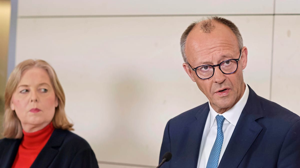 Umfrage: AfD kann Vorsprung auf Union ausbauen – Merz und Bas stürzen im Politiker-Ranking dramatisch ab