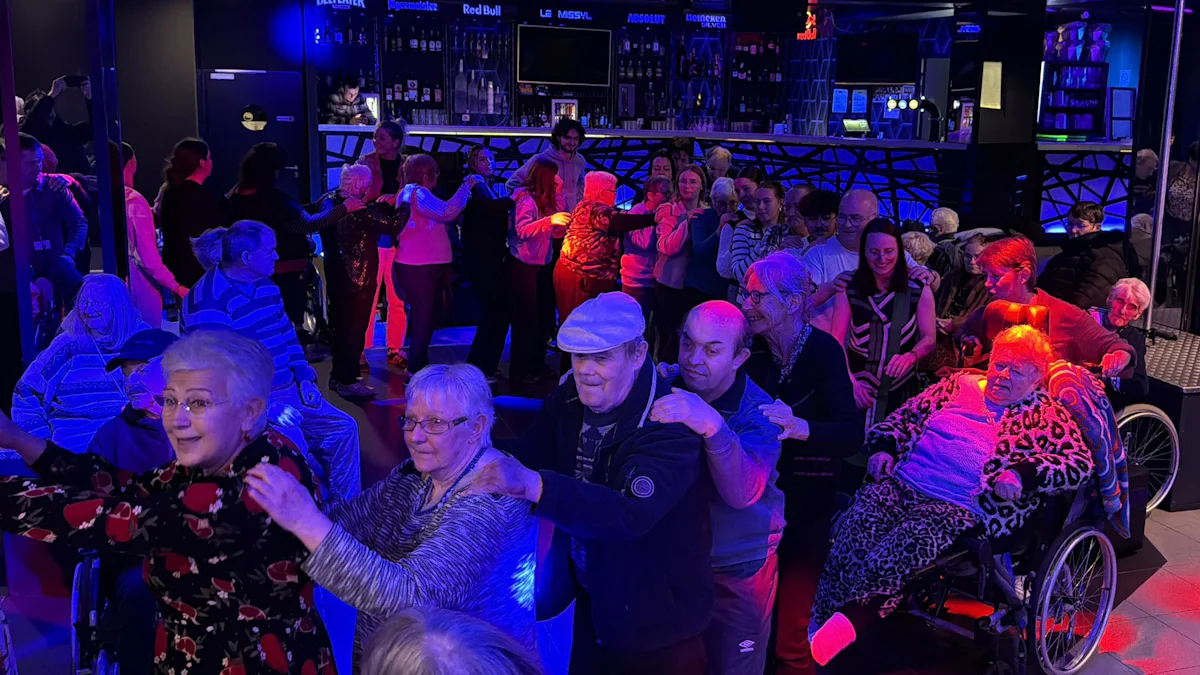 Frankreich - Vom Altersheim auf den Dancefloor - Gesellschaft