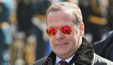 „Russland hat jetzt freie Hand!“: Wilde Drohungen gegen Selenskyj und Ukraine | Politik