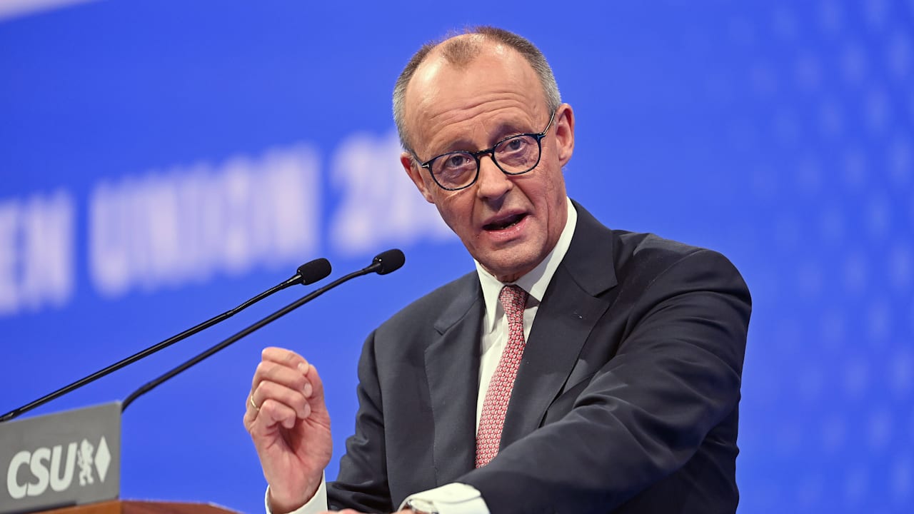 Bundeskanzler bei CSU-Parteitag: Merz erklärt Deutschland zum Sanierungsfall | Politik