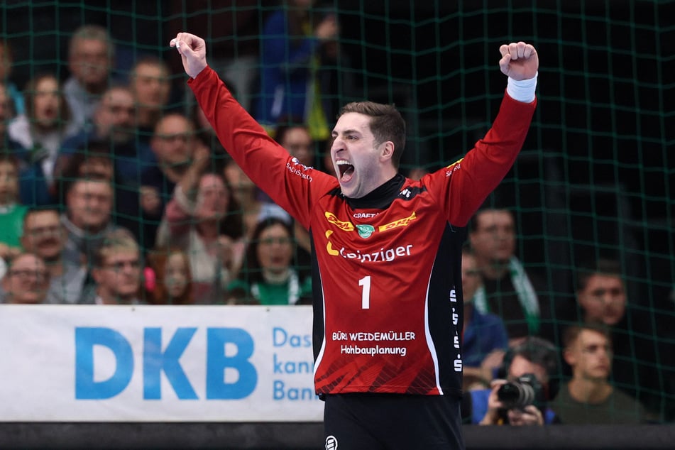 Leipzigs Torwart Domenico Ebner vernagelte sein Tor und trieb sein Team nach vorn.