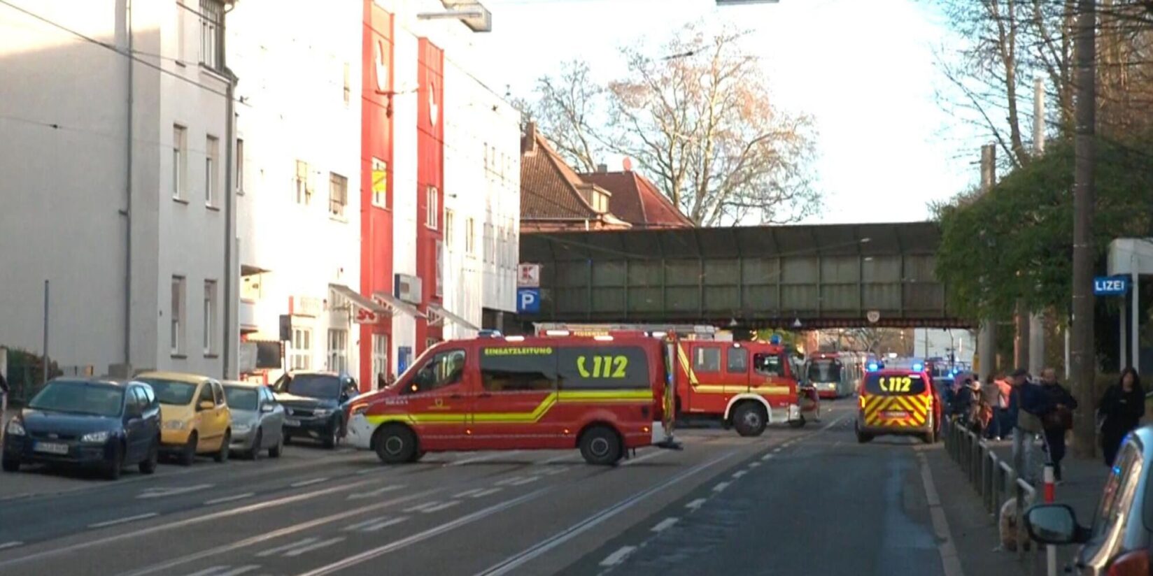 Feuer im Kaufland Dortmund-Körne: Hellweg gesperrt