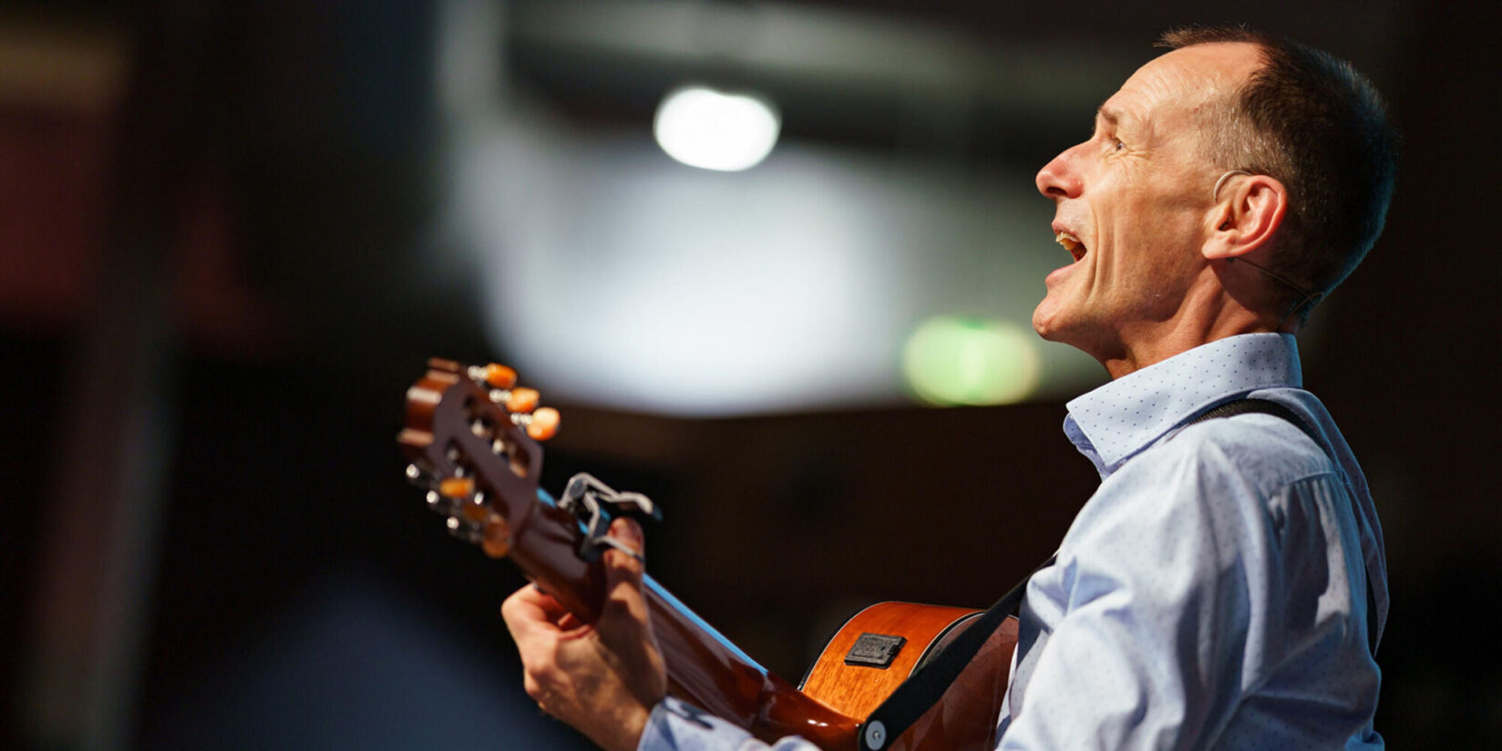 MitSingDing im Glashaus mit Stefan Nussbaum am 17. Dezember