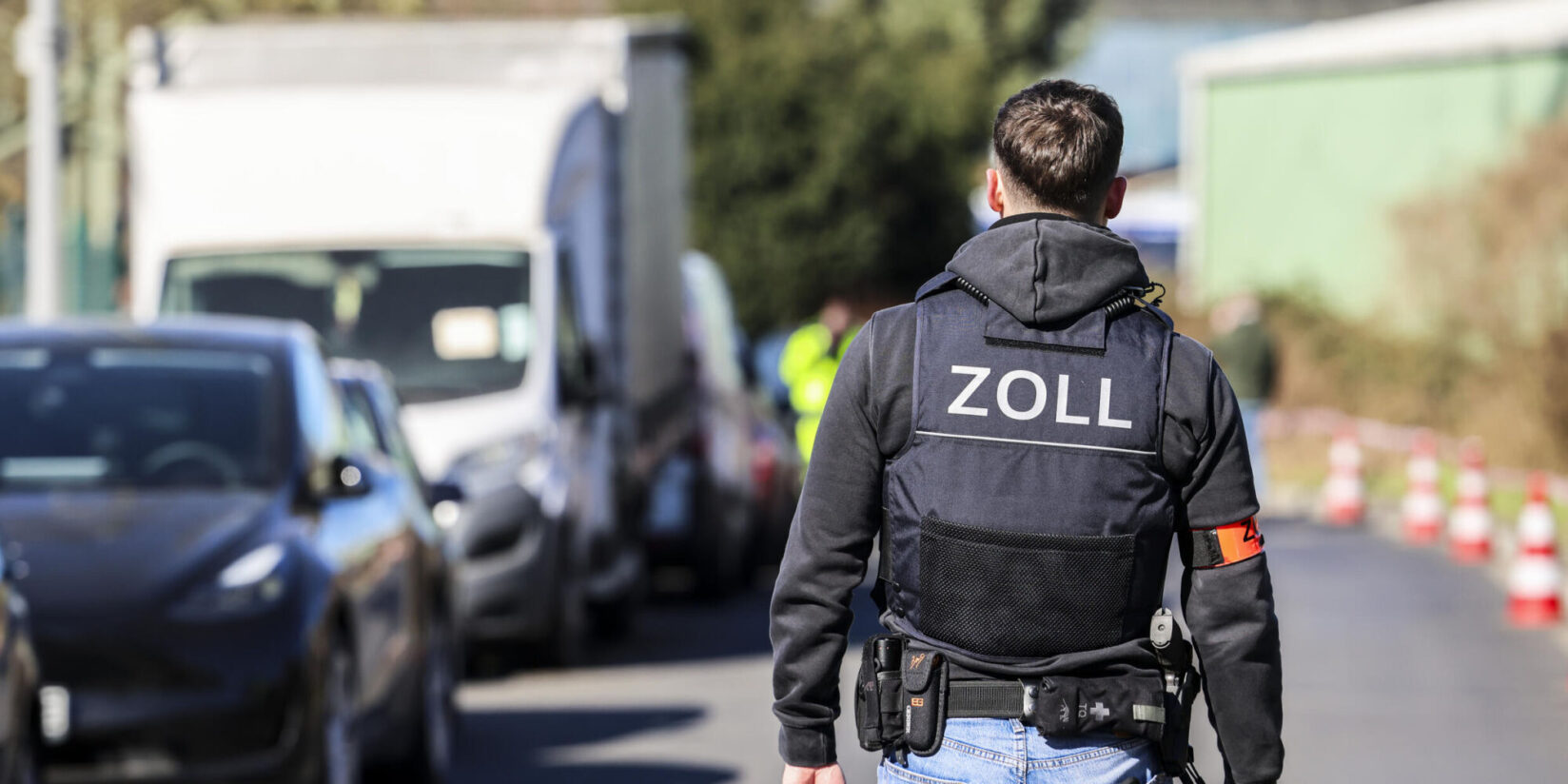 Razzien in sieben Städten im Ruhrgebiet