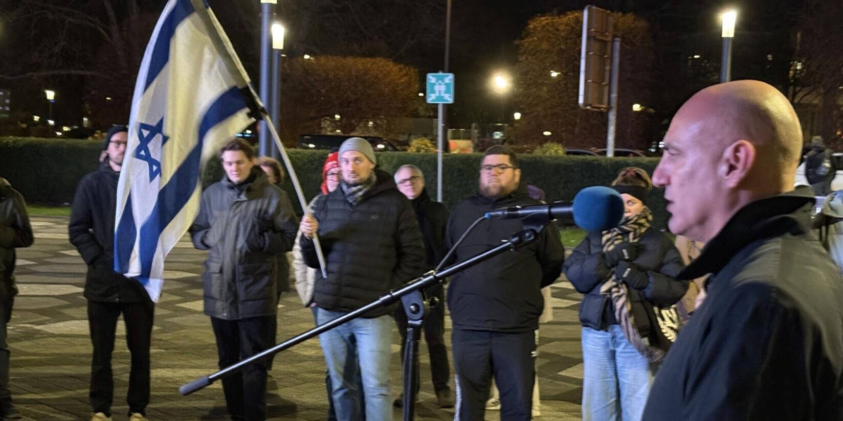 Nach Attentat in Sydney Spontaner Protest gegen Antisemitismus in Dortmund