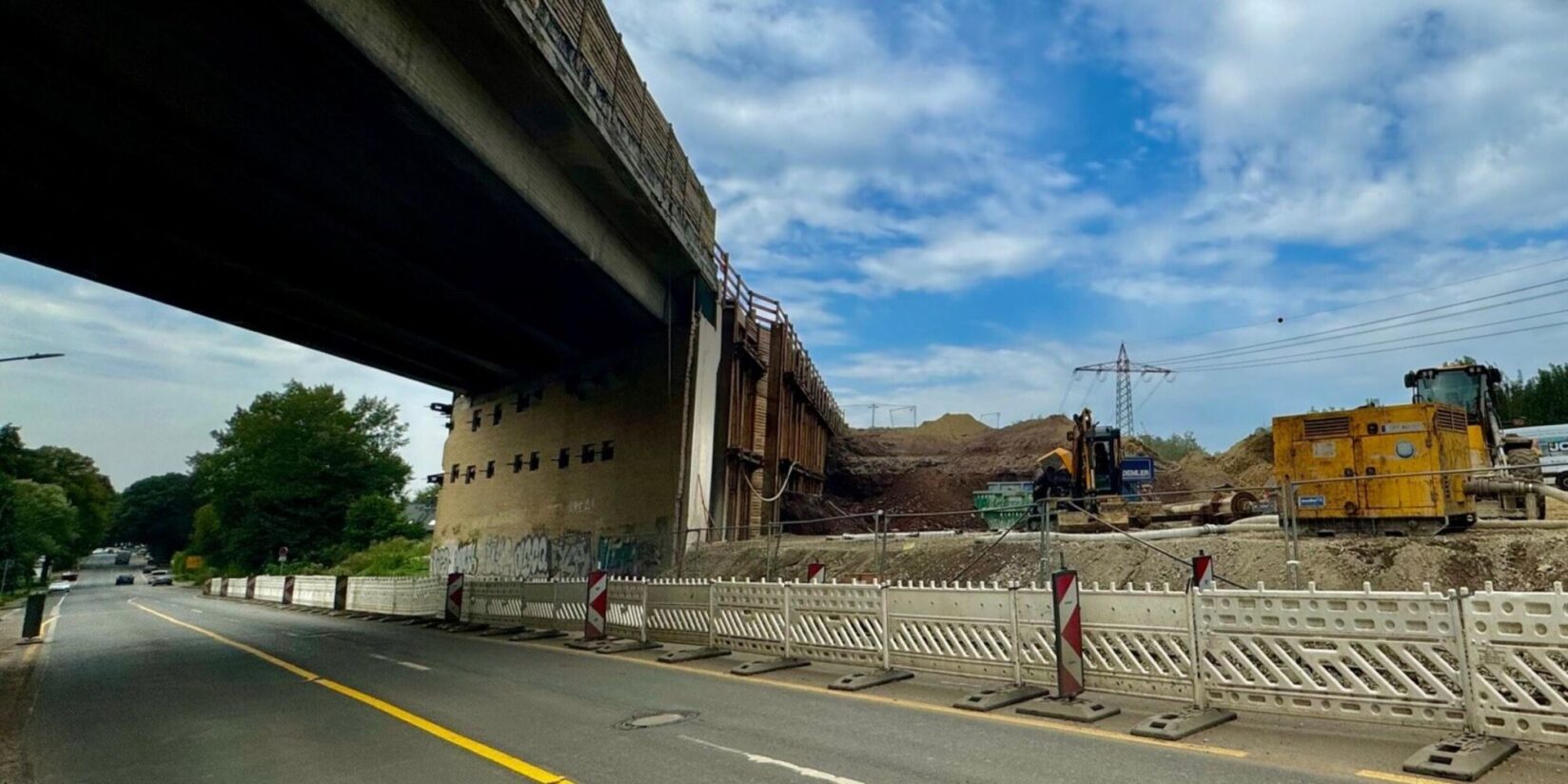 Straße wegen B1-Brückenarbeiten dicht – Live-Verkehrsticker