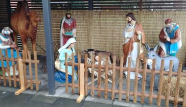 Pfarrer verwandelt Carport in Bethlehem-Szene