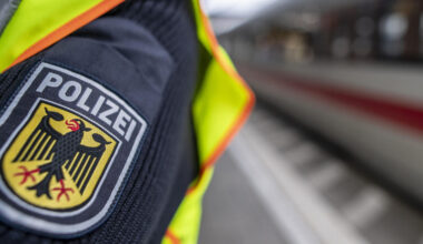 Dortmund-Aplerbeck: Spielende Kinder im Gleisbereich