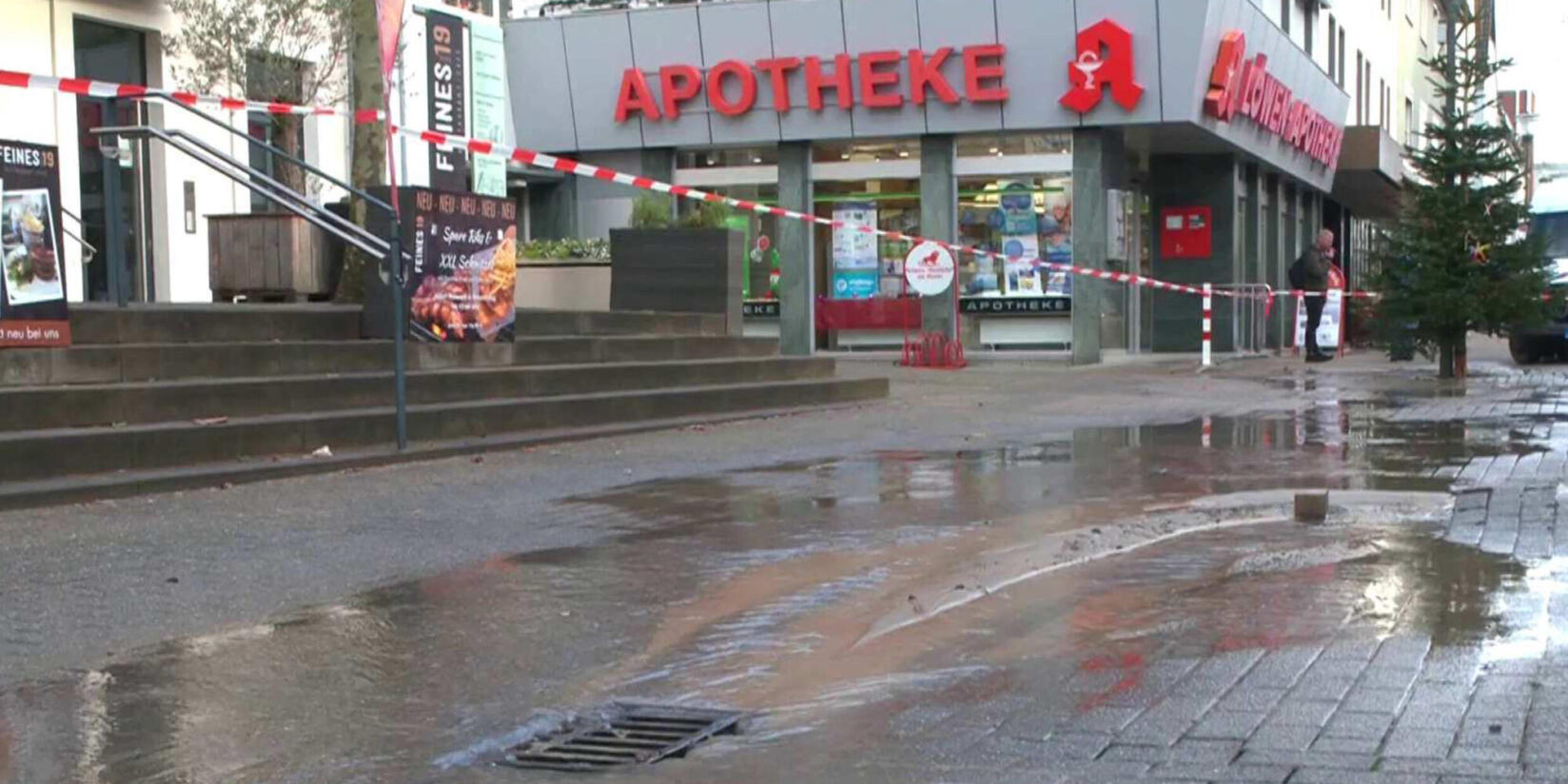 Wasserrohrbruch in Hombruch: Harkortstraße überschwemmt