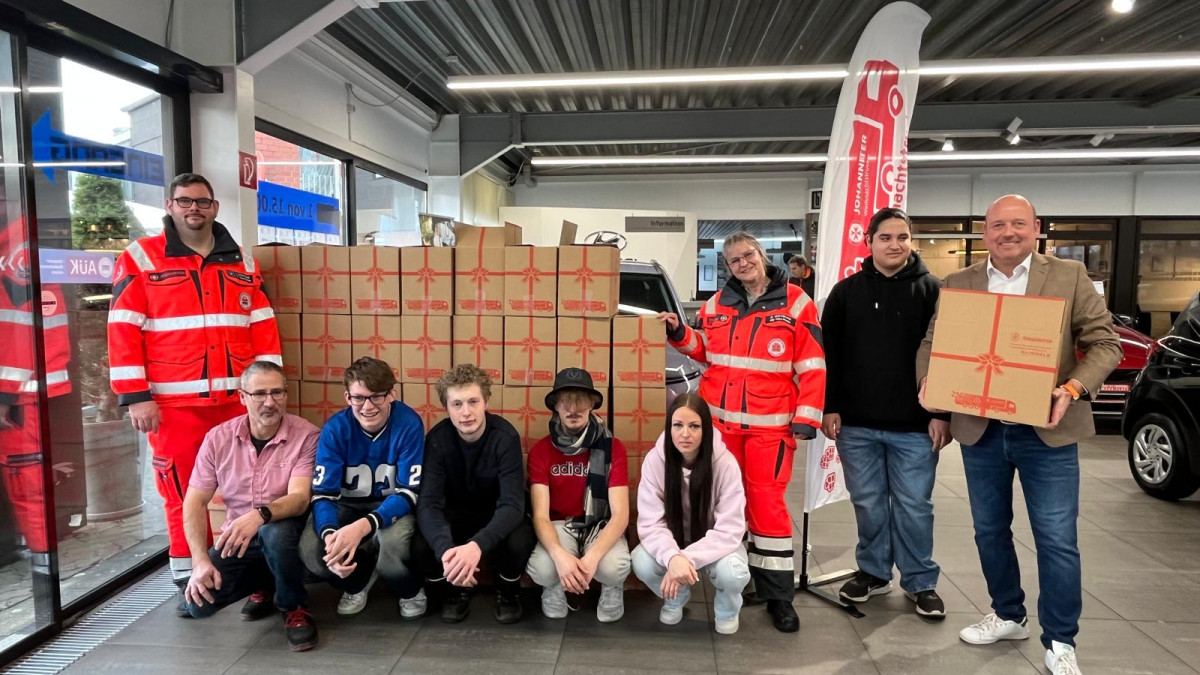 Lichtblick zu Weihnachten: Hilfspakete für den Johanniter-Weihnachtstrucker