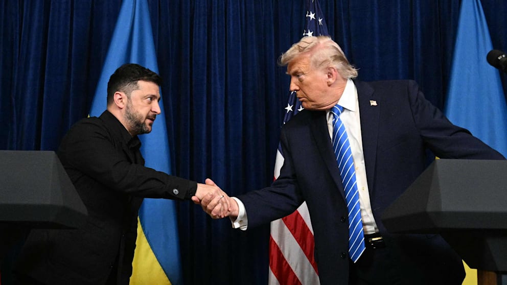 Ausgang ungewiss: Ukraine-Präsident Wolodymyr Selenskyj (47) und US-Präsident Donald Trump am Sonntag  beim Treffen in Florida