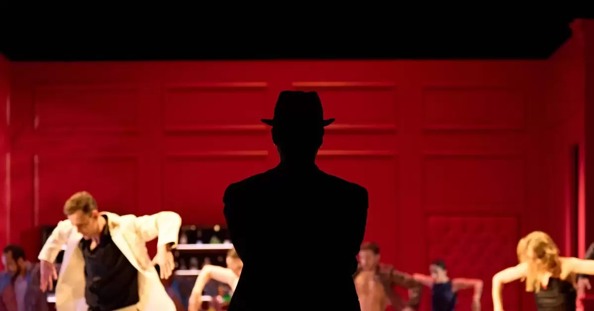 Hommage an den großen Kino-Magier Fellini beim Festival Tanz Karlsruhe am Staatstheater - Karlsruhe