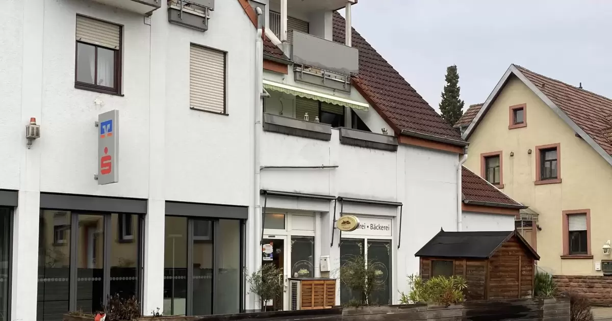 Gefahr für Verkehr und Fußgänger: Außengastronomie muss weichen - Wörth