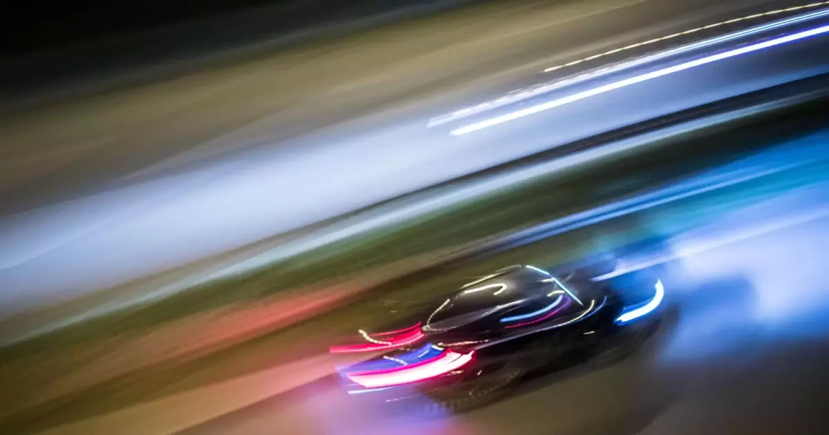 Polizei sucht Zeugen nach verbotenem Autorennen - Karlsruhe