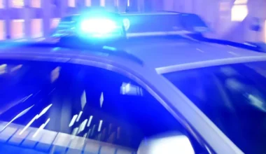 Lastwagenfahrer rammt Mercedes-Benz - Mannheim