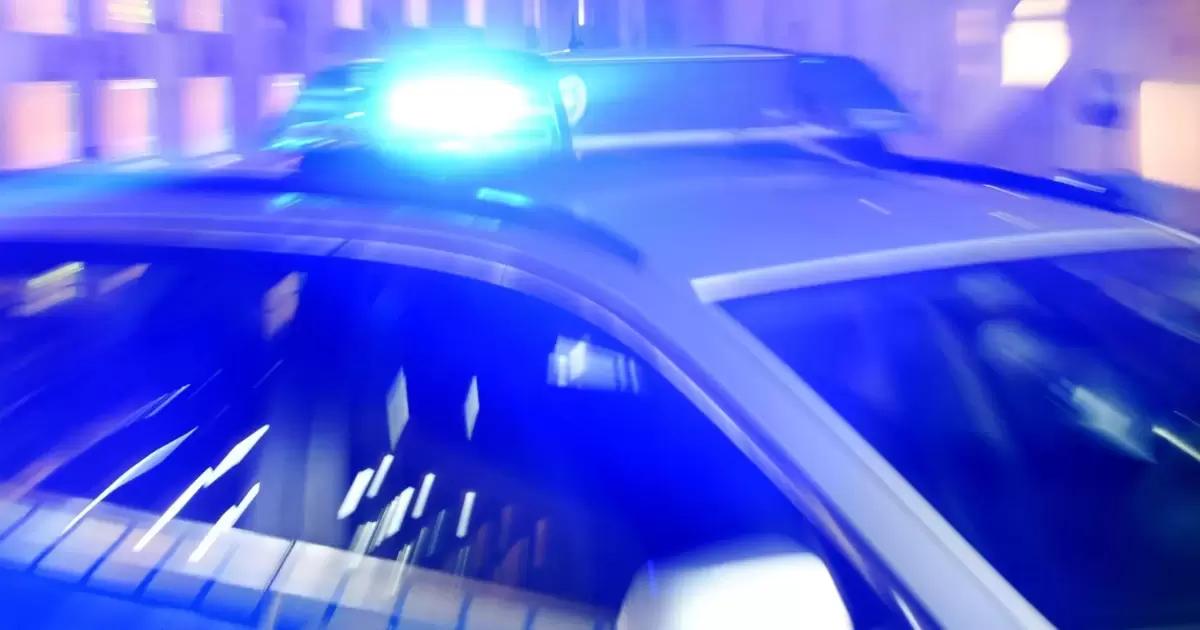 Lastwagenfahrer rammt Mercedes-Benz - Mannheim