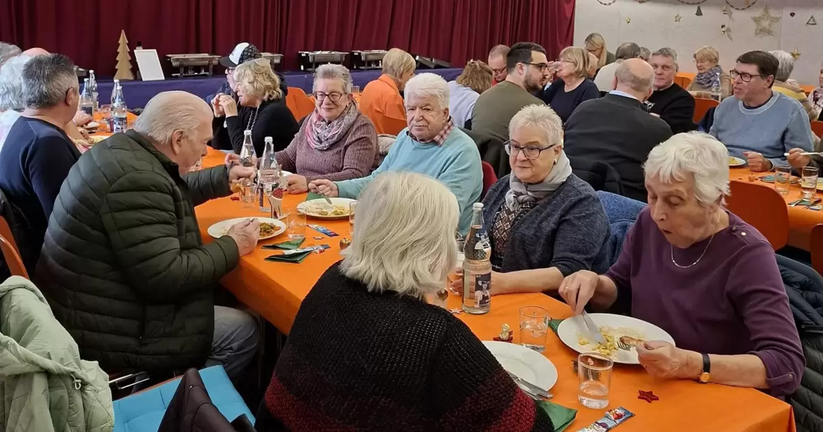 Freitags gemeinsam essen im Mehrgenerationenhaus – ein Angebot mit Zukunft? - Wörth