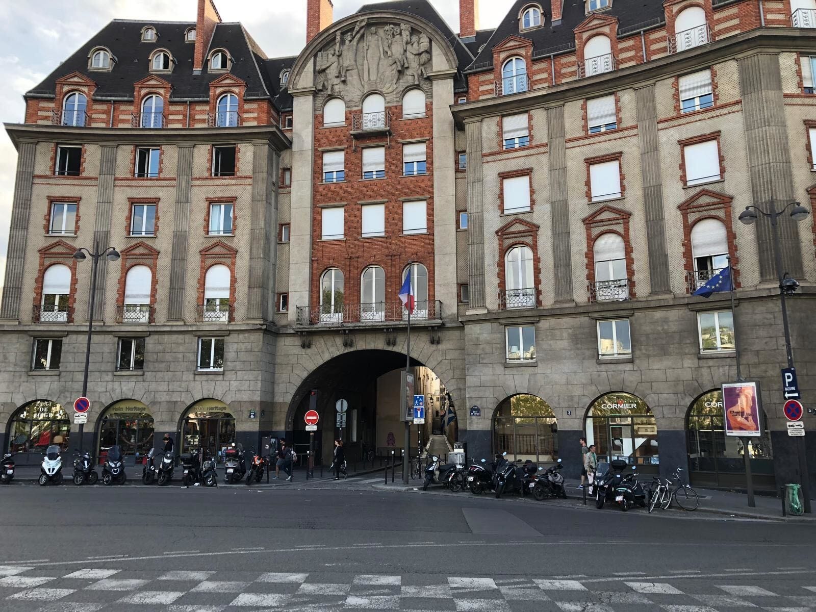 La Valles ehemaliger Apartmentkomplex in Frankreich.