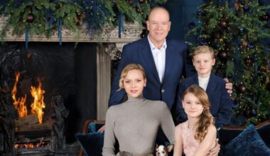 Monacos royales Weihnachtsfoto begeistert mit Chihuahua | Unterhaltung