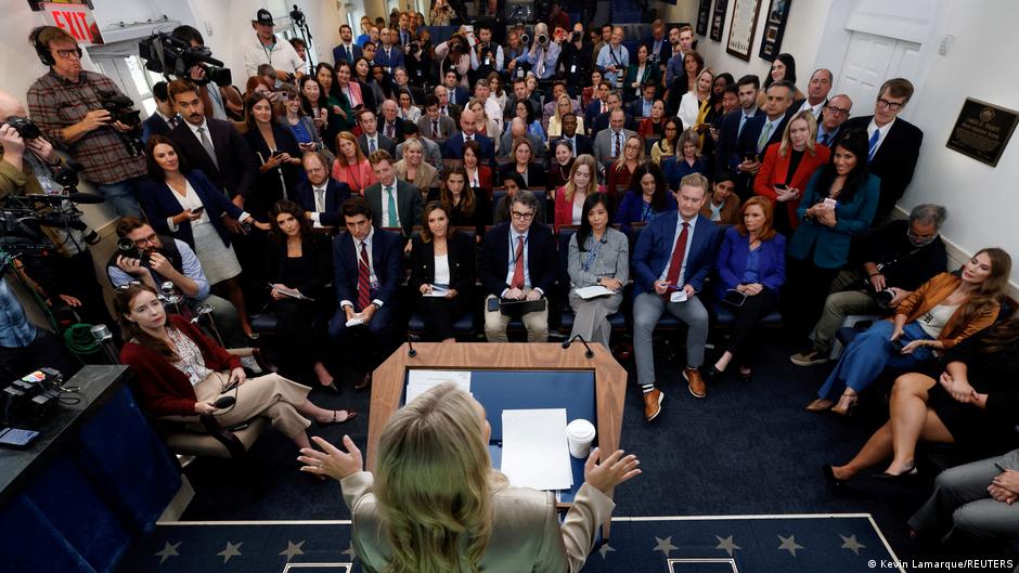 Trumps Regierung nimmt Medien ins Visier – DW – 07.12.2025