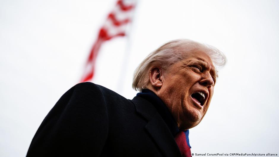 Trump kündigt Vergeltungsschlag gegen IS an – DW – 14.12.2025