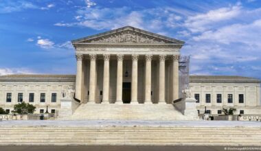 Rückschlag für Trump vor Supreme Court – DW – 24.12.2025