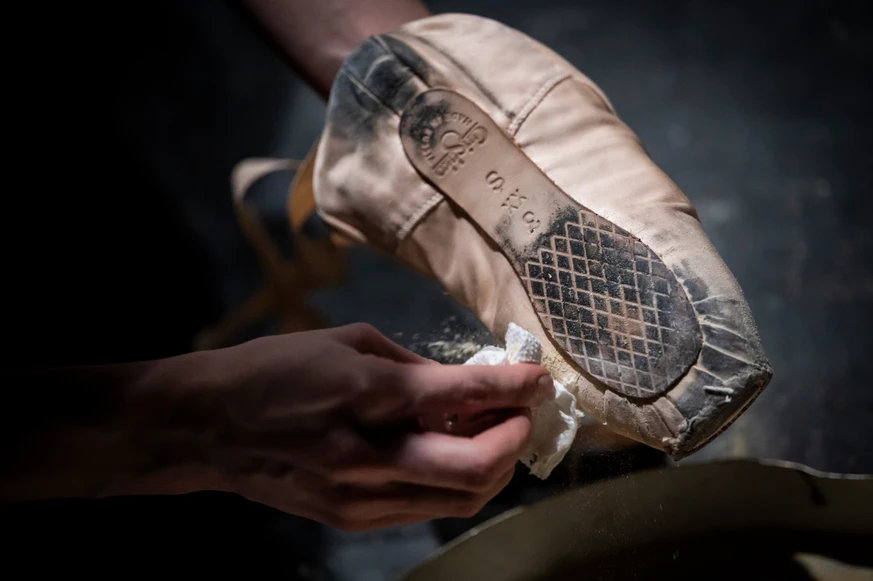 A competitor wipes her ballet shoe, during the third edition of the Budapest Ballet Grand Prix in the National Dance Theatre of Budapest, Hungary, Tuesday, Nov. 18, 2025. (Zoltan Balogh/MTI via AP)
Hu ...