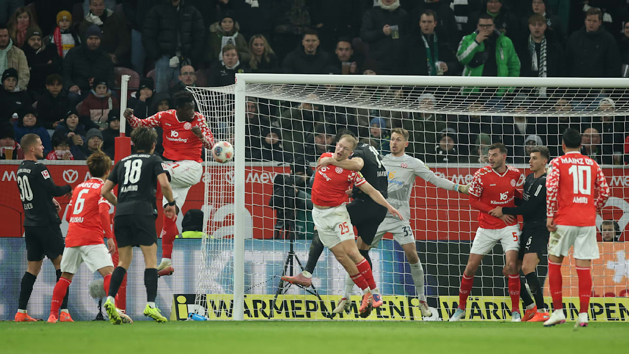Bundesliga: Borussia Mönchengladbach jubelt gegen Mainz 05 über Ping-Pong-Popo-Tor | Sport