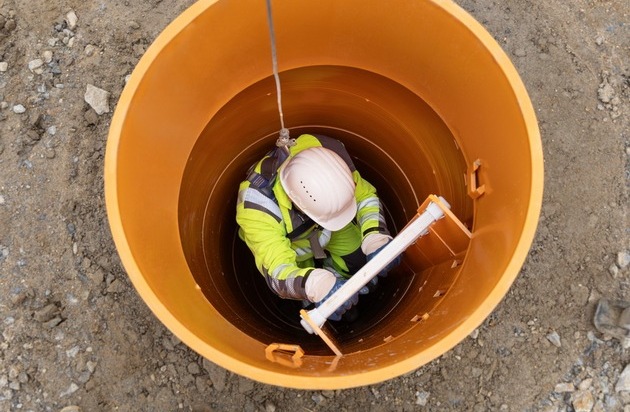 Komplexe Schachtsanierung im Gewerbegebiet Rossendorf bei Dresden