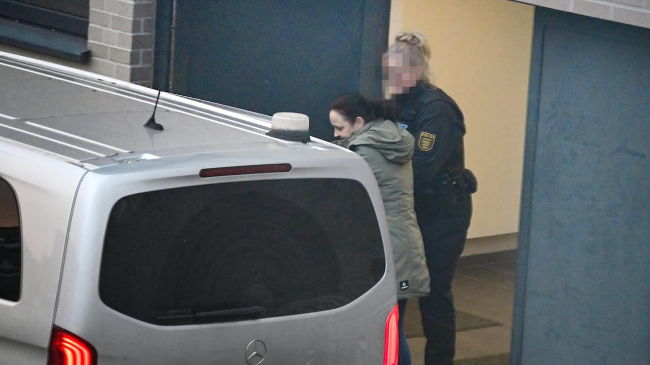 NSU-Morde: Beate Zschäpe unter Polizeischutz wieder vor Gericht | Regional