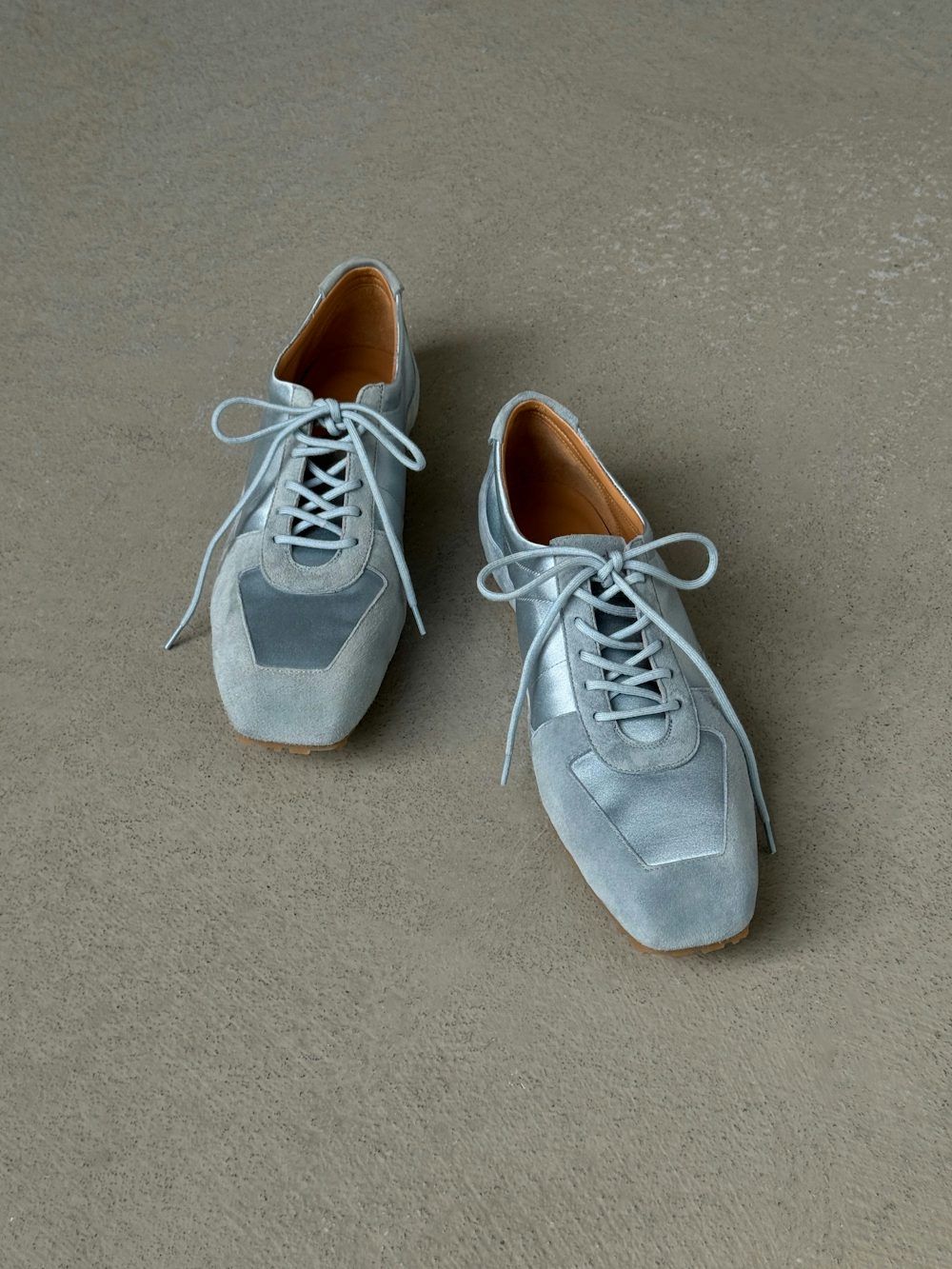 Frische Farben für die Sneaker im Frühjahr 2026.