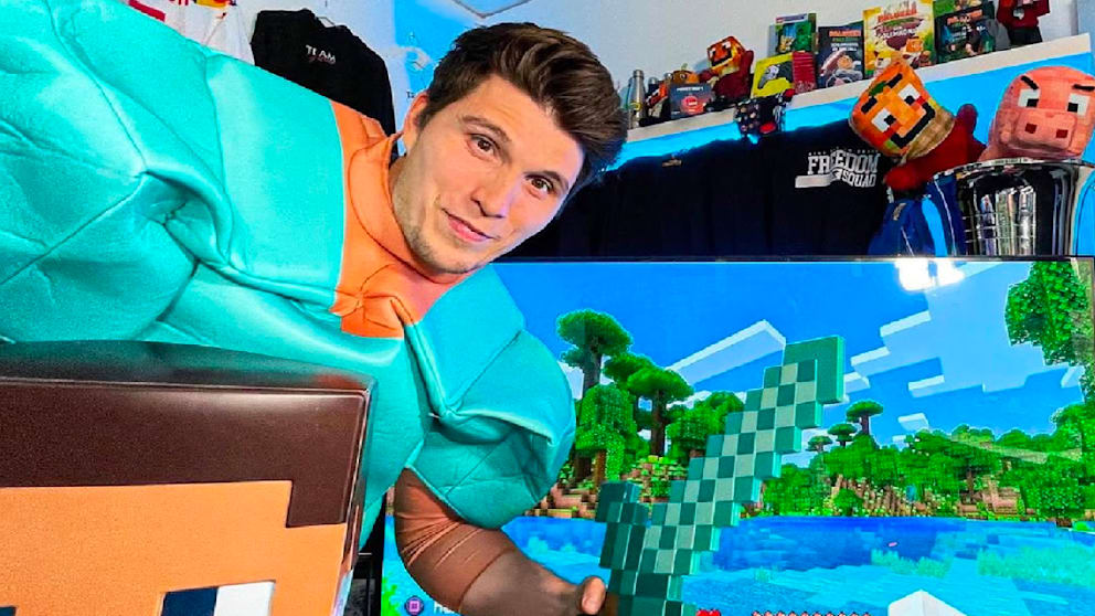 Paluten wurde vor allem durch seine Minecraft-Videos und Let’s Plays bekannt. Heute zählt er mit über 5 Millionen Abonnenten zu den erfolgreichsten deutschen YouTubern