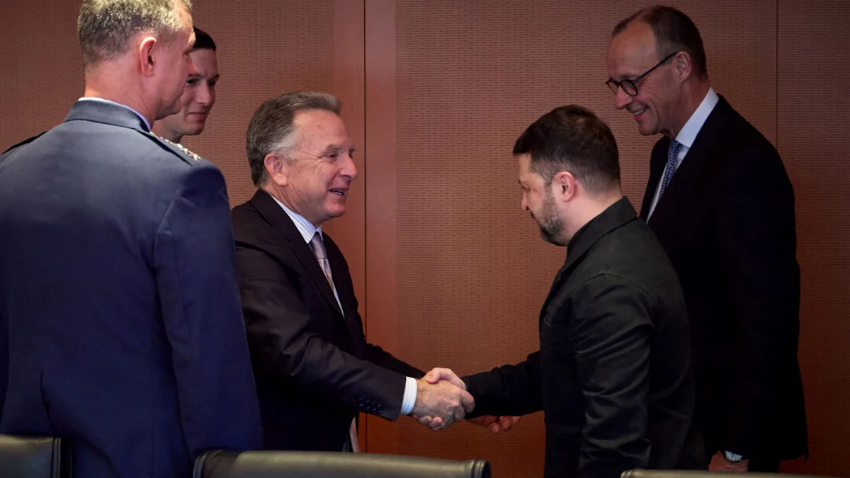 Ukraine News: Merz und Selenskij über die Ukraine-Verhandlungen in Berlin - Politik