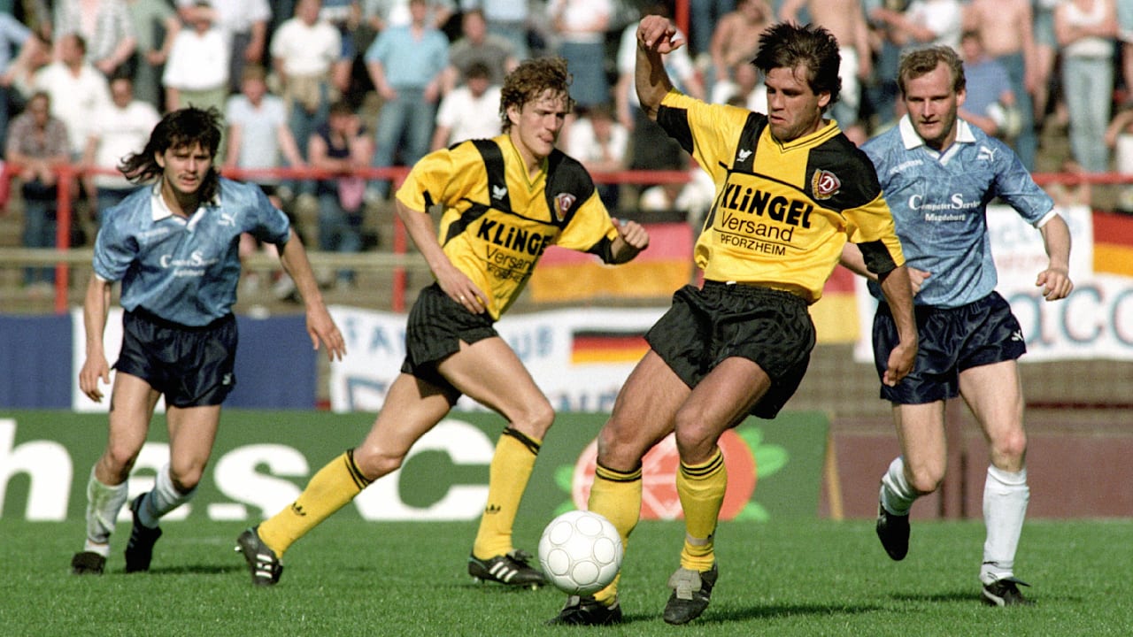 35 Jahre zu spät! Ex-Bundesliga-Star Ulf Kirsten bekommt DDR-Pokal | Sport