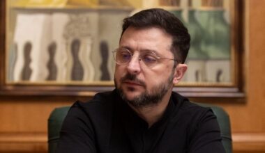 Selenskyj pricht mit Witkoff und Kushner