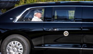 Vor Ukraine-Friedensgesprächen: Putin bombt, Trump fährt zum Golfen | Politik