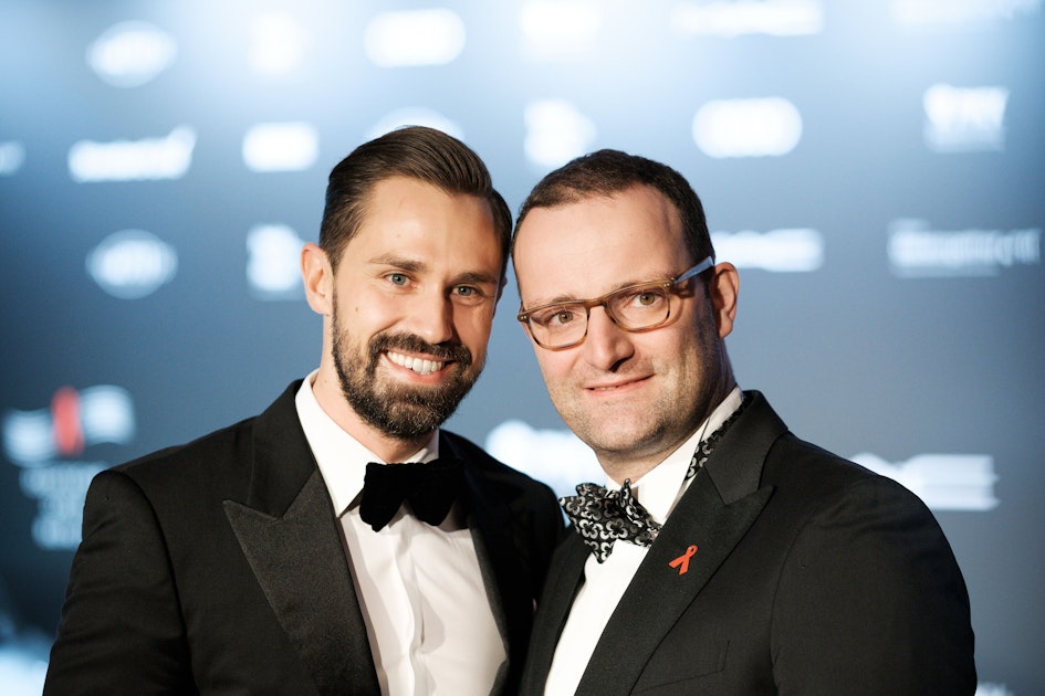 Jens Spahn meldet sich von Auszeit: „Willy, mein Mann und ich“