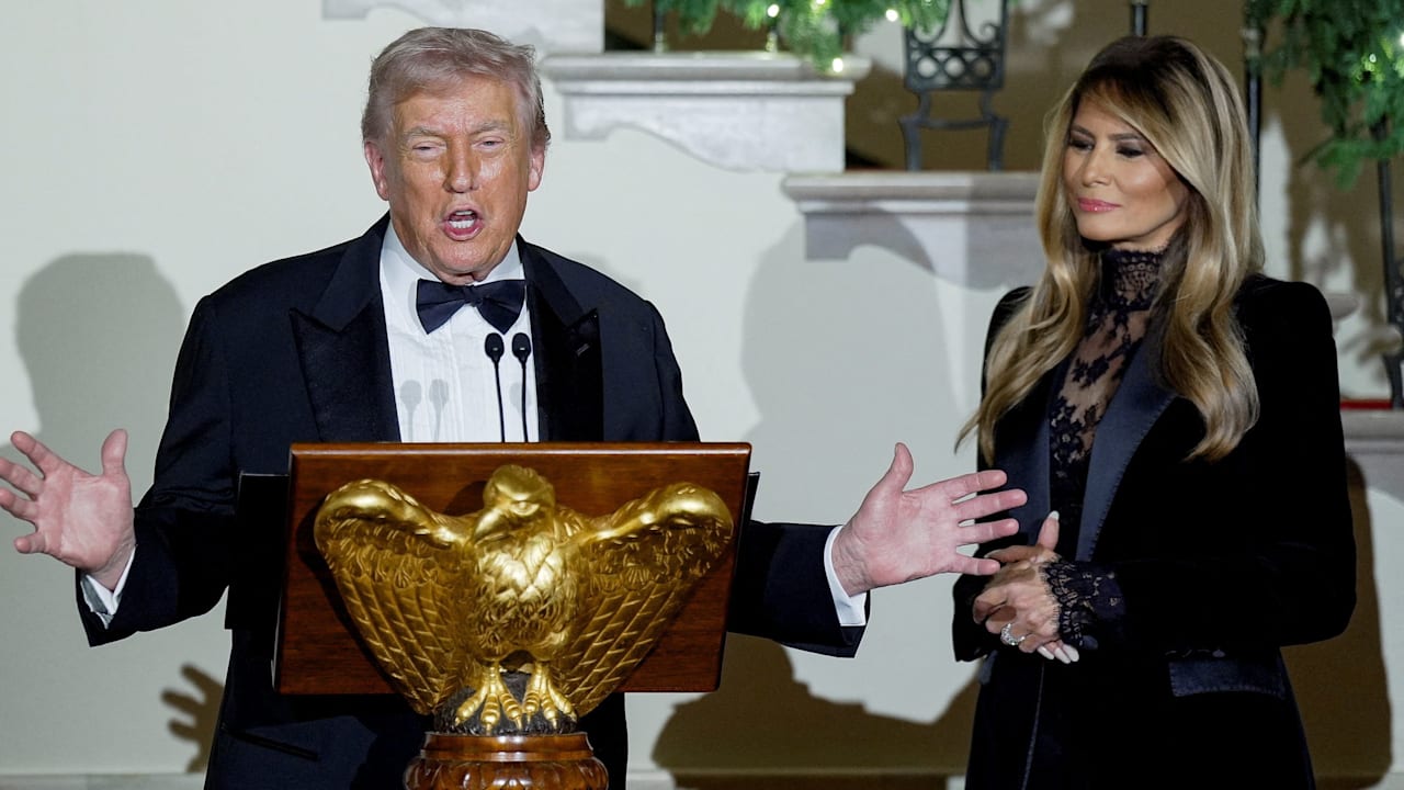 Donald Trump: US-Präsident plaudert bei Rede über Melanias Unterwäsche | Politik