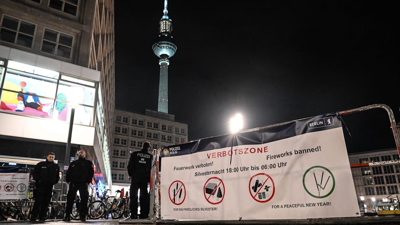 Silvester in Berlin: Hier sind Waffen und Böller tabu | Regional